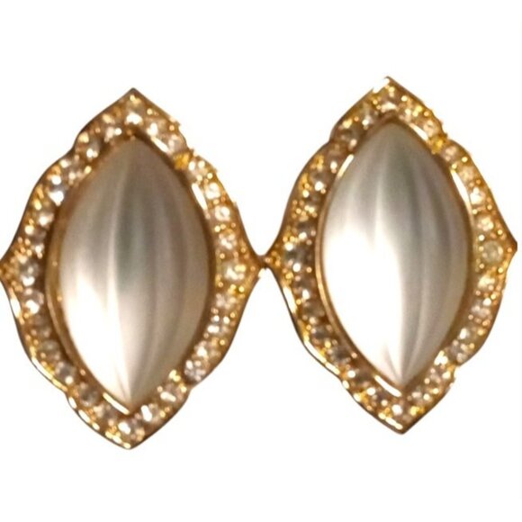 VENDOME Signed Vintage Frosted Silk Glass Earrings Gold Tone Marquise Rhinestone - Picture 1 of 7